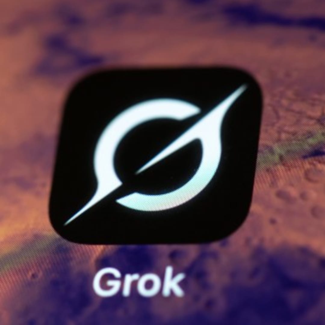 Elon Musk Buka Model AI Grok 2.5 Secara Open Source Meski Kontroversi Mengintai