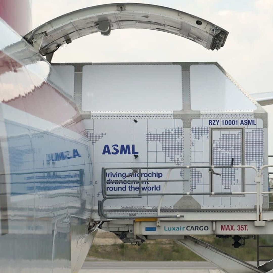 ASML: Kunci Kesuksesan Saham AI di Balik Mesin Litografi Ultra Canggih