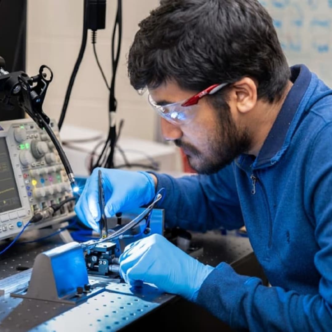 Kerangka Desain Busa Peredam Kejut Baru Mempercepat dan Mempermudah Inovasi Material