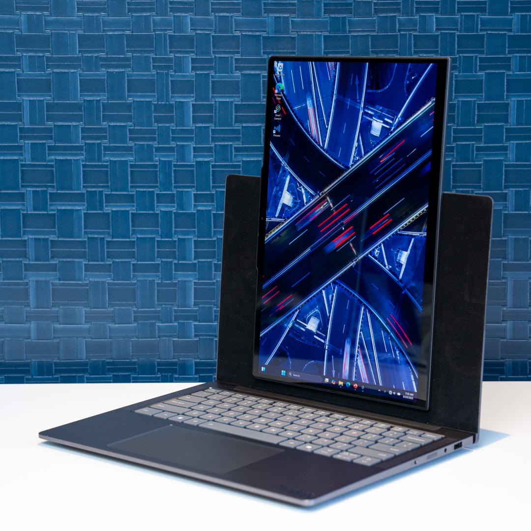 Lenovo Rilis Laptop dengan Layar Bisa Diputar Vertikal, Inovasi Simpel dan Fungsional