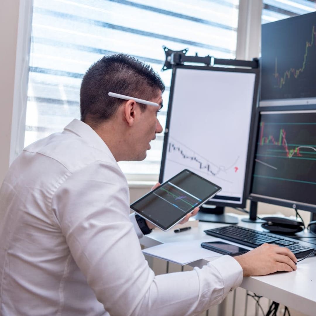 Mengapa Saham Palantir Jadi Peluang Emas di Era Kecerdasan Buatan