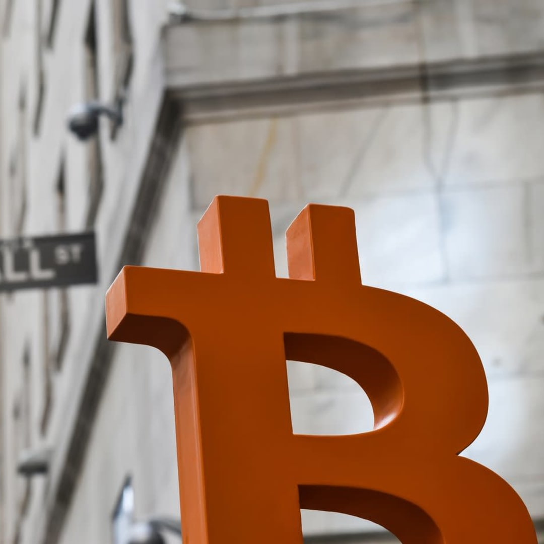 Apakah Investasi di Perusahaan Treasury Bitcoin Lebih Baik dari Beli Bitcoin Langsung?