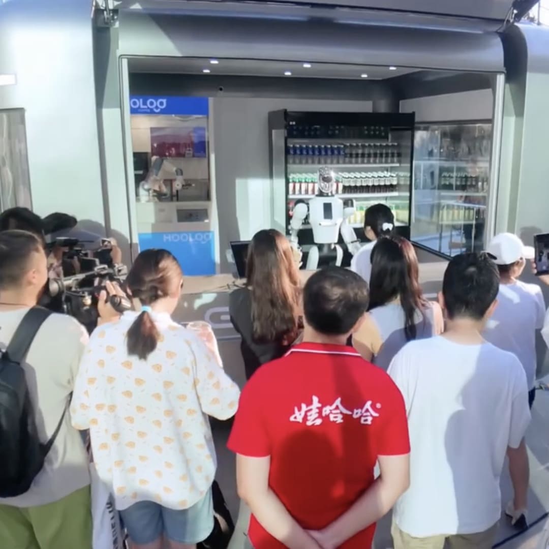 Robot Humanoid Galbot Buka Toko Otomatis, Tantang Karyawan Manusia di China - image 1