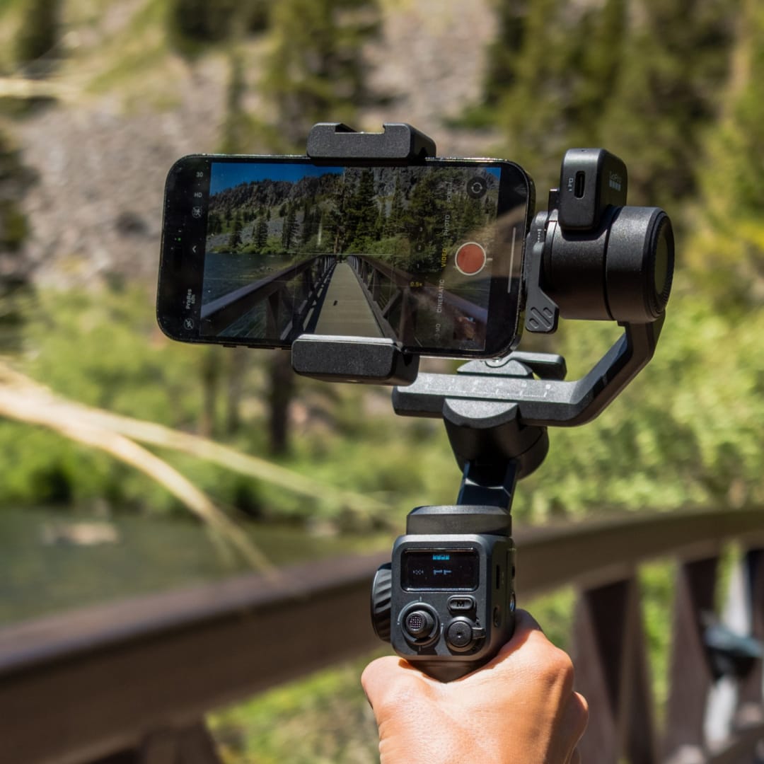 GoPro Fluid Pro AI: Stabilizer Kamera Genggam Canggih untuk Berbagai Perangkat - image 1