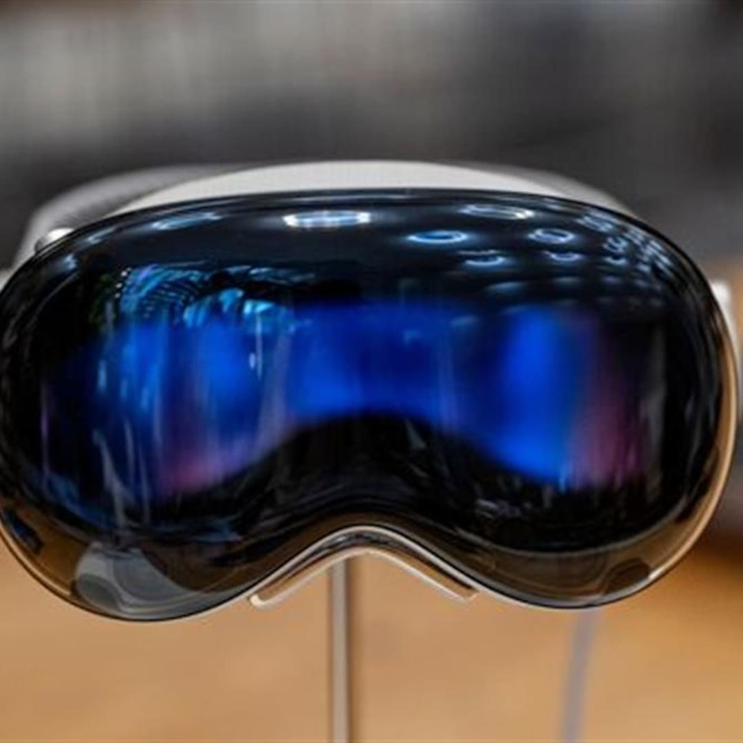 Apple Tunda Vision Pro Demi Kacamata Pintar Lawan Ray-Ban Meta