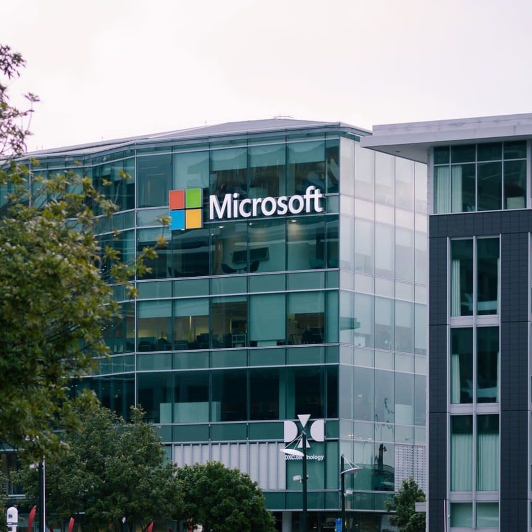Kenapa Microsoft Jadi Pilihan Utama Investor di Era Pertumbuhan AI