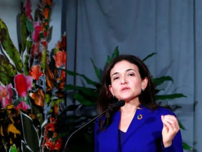 Sheryl Sandberg Didenda karena Hapus Email Rahasia Kasus Facebook