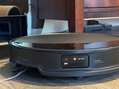 Roborock Saros 10R: Robot Pembersih Pintar dengan Sensor 3D dan AI Canggih