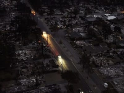 Hujan Pertama di Los Angeles Membantu Padamkan Api Tapi Risiko Longsor Meningkat