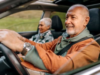 Cara Cerdas Mengurangi Pengeluaran Pensiun: Jual Mobil Kedua Dulu!