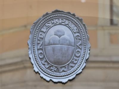 Tawaran Mengejutkan MPS untuk Beli Mediobanca Guncang Pasar Saham Italia