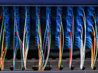 Zayo Negosiasi Akuisisi Bisnis Fiber Crown Castle Senilai 8 Miliar Dolar