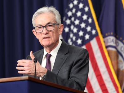 Fed Tahan Suku Bunga di Tengah Inflasi Tinggi dan Konsumsi Kuat AS