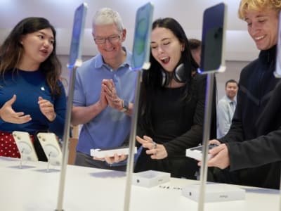 Pendapatan Apple Tumbuh Meski Penjualan iPhone Menurun di China