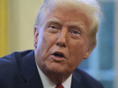 Trump Terapkan Tarif Impor Baru: Risiko Inflasi dan Perang Dagang Global