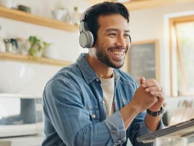 Tren Kerja Remote di 2025: Peluang Besar di Tengah Tantangan AI dan PHK