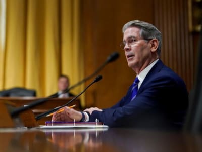 Departemen Keuangan AS Pertahankan Penjualan Surat Utang Jangka Panjang hingga 2025