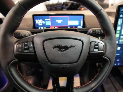 Ford Perkirakan Laba Menurun dan Kerugian di Bisnis Mobil Listrik Tahun Ini