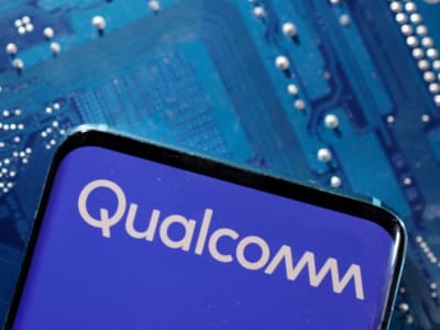 Qualcomm Melampaui Ekspektasi Penjualan Tapi Bisnis Lisensi Patennya Stagnan