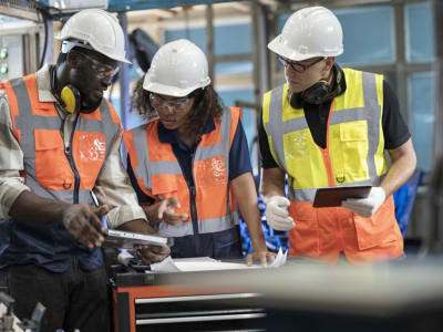 Membangun Kepercayaan Publik Melalui Transparansi dan Teknologi di Keselamatan Publik