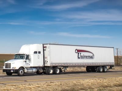 Universal Logistics Turunkan Target Pendapatan 2025 Karena Pasar Otomotif Lesu