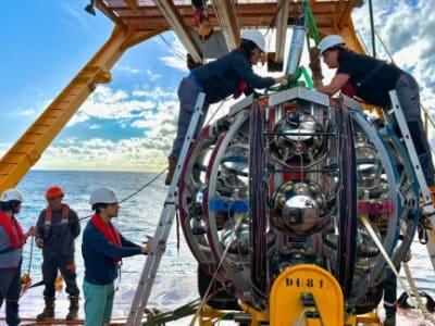 Deteksi Neutrino Paling Energetik Pernah oleh KM3NeT di Dasar Laut Mediterania
