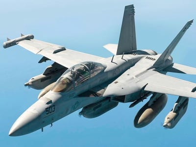 Kecelakaan Pesawat Militer EA-18G Growler di San Diego: Upaya Selamatkan Awak dan Evaluasi Risiko