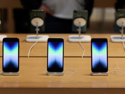 Apple Luncurkan iPhone SE Terbaru dengan AI, Tapi Tantangan Besar di China Menanti