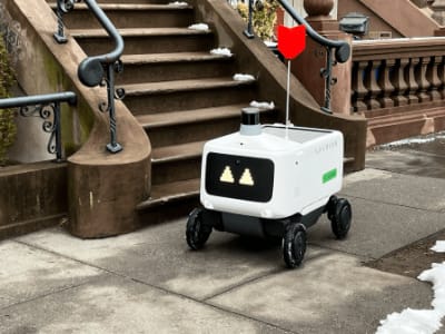 Uber Eats Luncurkan Robot Pengantar Makanan Otonom Pertama di Jersey City