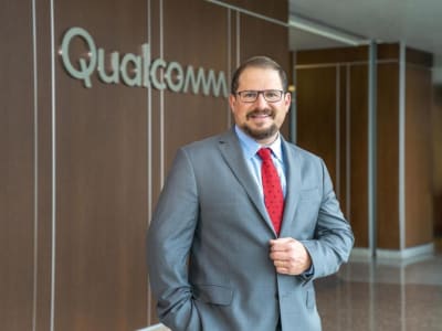 Model AI Kecil Qualcomm: Kunci Revolusi AI di Perangkat Sehari-hari