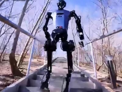 Robot Humanoid China 'Tien Kung' Pecahkan Rekor Pendakian Tangga Outdoor Kompleks