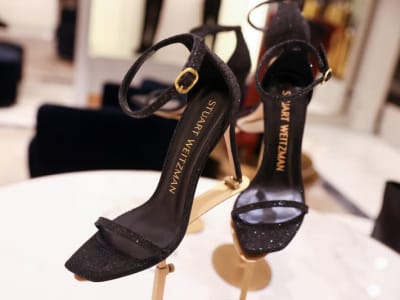 Tapestry Jual Merek Stuart Weitzman ke Caleres Seharga 105 Juta Dolar