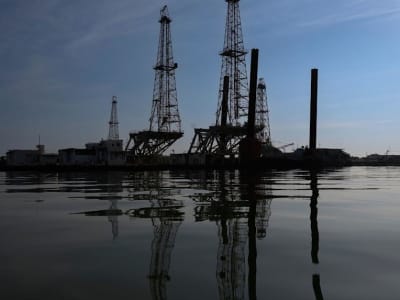 Trump Mencabut Lisensi Chevron di Venezuela Karena Krisis Migran dan Politik