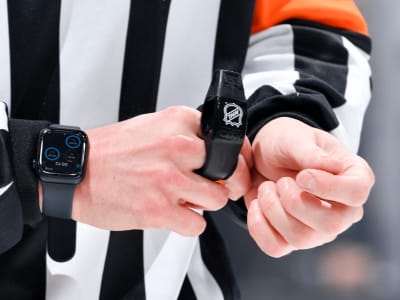 Apple Watch Jadi Solusi Baru Bagi Wasit NHL Dalam Memantau Pertandingan