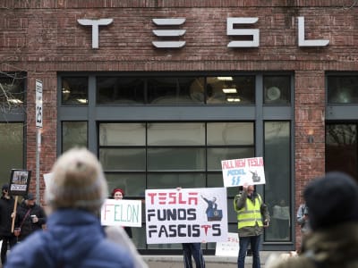 Protes Nasional Melawan Elon Musk dan Tesla Karena Keterlibatan Politik Trump
