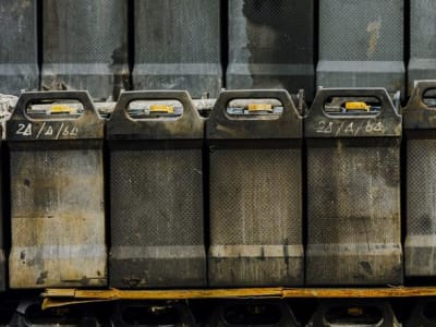 Daur Ulang Baterai Bekas Jadi Bahan Bakar Ramah Lingkungan dan Ekonomis