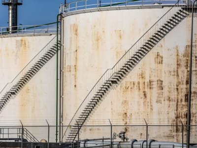 Harga Minyak Turun Karena Perang Dagang dan Kebijakan Tarif Trump