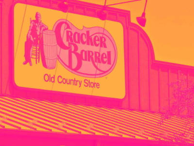 Cracker Barrel Catat Performa Kuartal Unggul, Saham Melonjak Signifikan