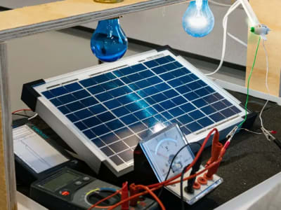 Inovasi AC Poling Tingkatkan Energi Sel Surya Ferroelectrik hingga 35%