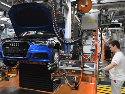 Audi Pangkas 7.500 Pekerjaan Demi Transisi Menuju Mobil Listrik
