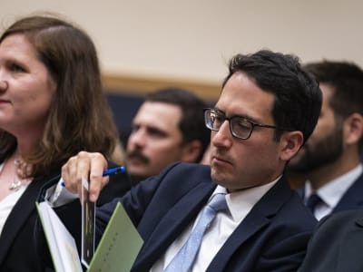 Trump Pecat Komisaris FTC Demokrat, Kebijakan Antitrust Berubah Drastis