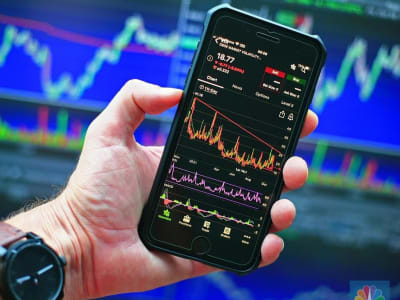 IHSG Rebound 1,12% Setelah Ambruk Hingga 7%, Saham Bluechips Bangkit Kembali