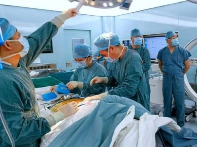 Terobosan Cina Bantu Pasien Lumpuh Bisa Jalan Lagi Tanpa Alat Eksternal