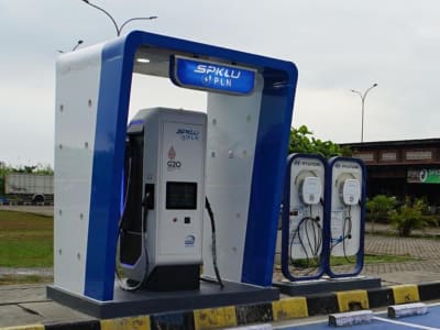 PLN Perketat Jarak SPKLU di Kalimantan Sambut Lonjakan EV saat Lebaran 2025