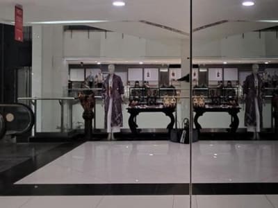 Daya Beli Melemah, Mal di Jakarta Sepi di Awal Ramadan 2025
