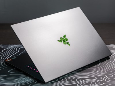 Razer Blade 16: Laptop Gaming Mewah dengan Masalah Teknis dan Baterai Lemah