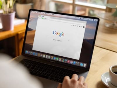Alphabet Inc. dan OpenAI: Persaingan AI dan Pendanaan Besar yang Mengubah Pasar