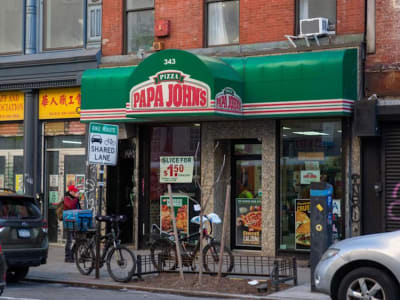 Papa John's Fokus Kualitas dan Pemasaran Hadapi Persaingan Ketat Industri Pizza