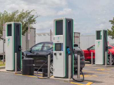 Inovasi Pengurangan Berat Kabel EV dengan Metode Pengelasan Hybrid Tembaga-Aluminium