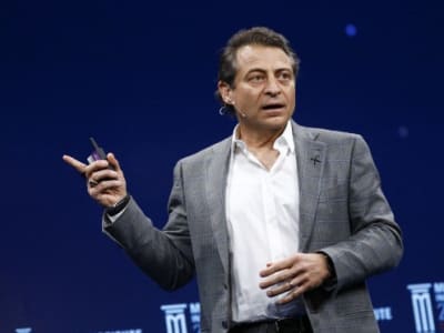 Visi Masa Depan Teknologi dan Longevity: Apakah Hanya Untuk Orang Kaya?